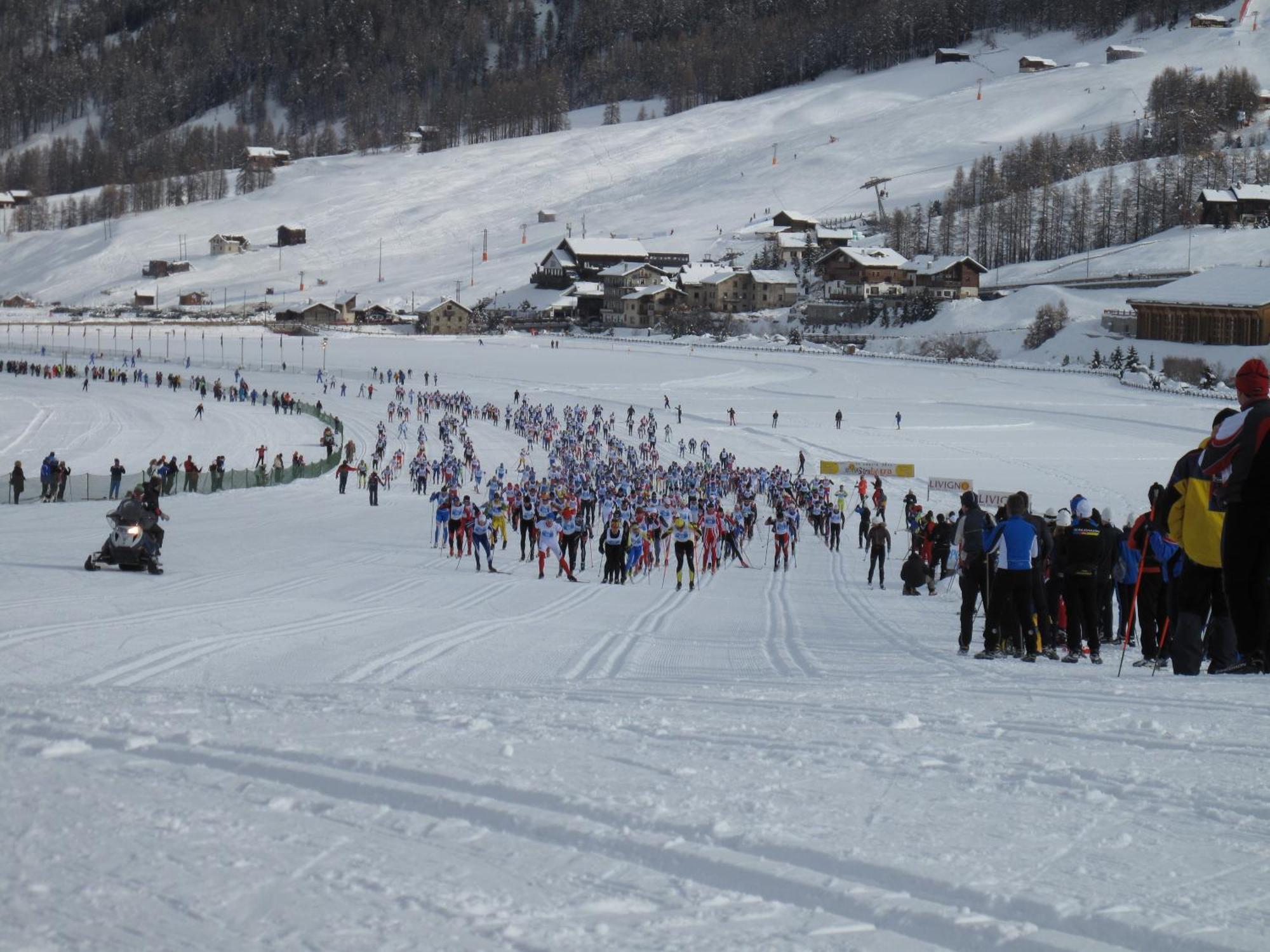 Hotel Costanza Mountain Holiday Livigno Esterno foto