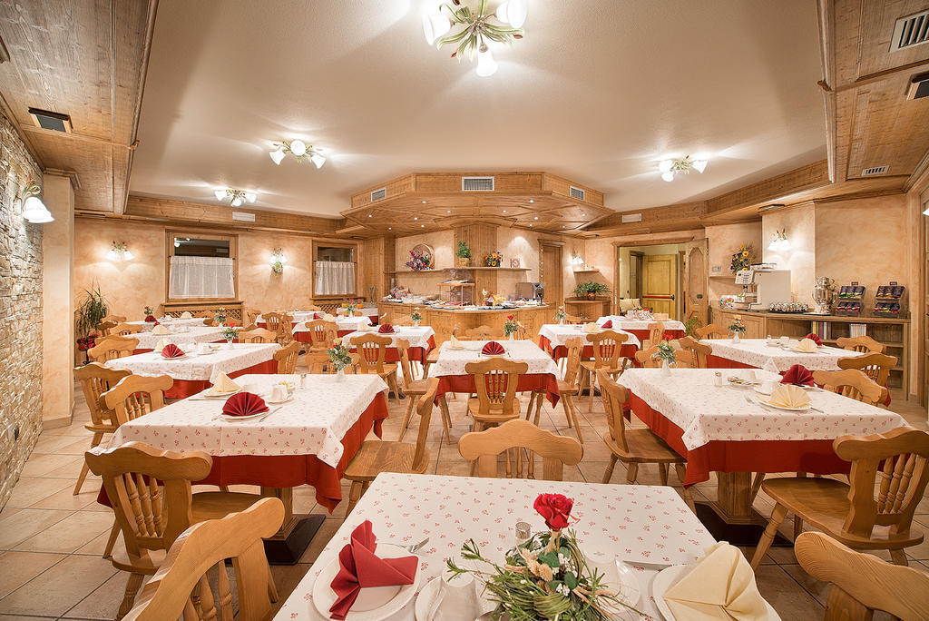 Hotel Costanza Mountain Holiday Livigno Esterno foto